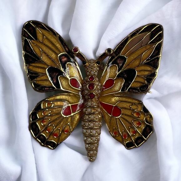 Ciner Jewelry - CINER Vintage 1960s Butterfly Brooch, Enamel Pearls Rhinestones